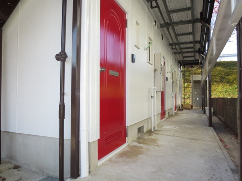 エントランス部分 ドミ－ルMI