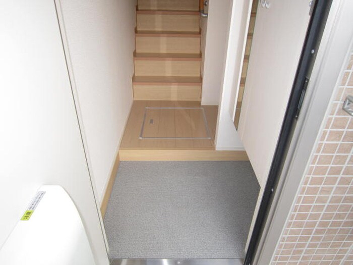 玄関 ＥＭＵ２２