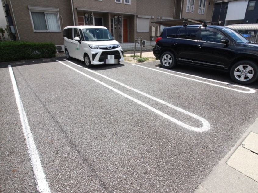 駐車場 エム・セジュール