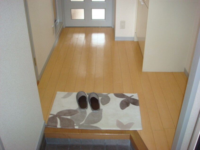 玄関 アイワ浄心ビル