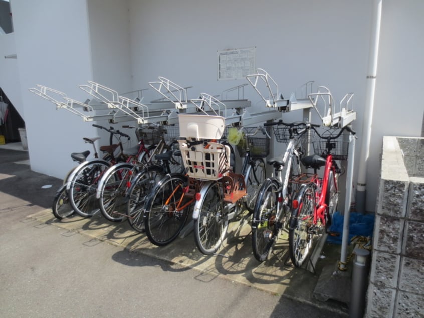 駐輪場 ブル－ム
