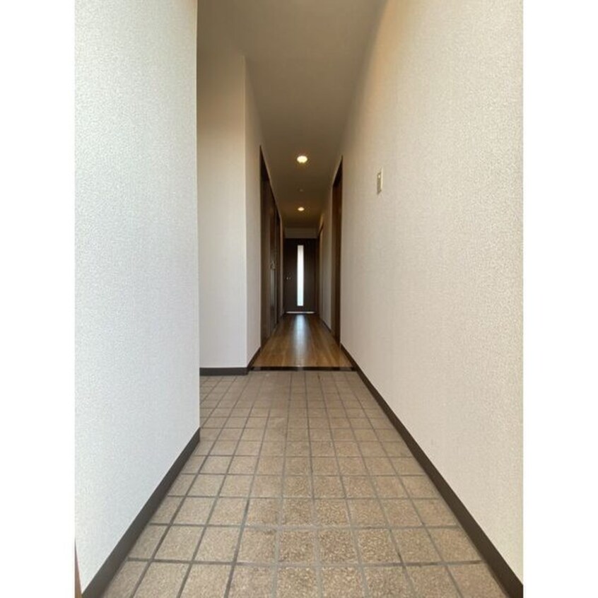 玄関 ルミエ－ル