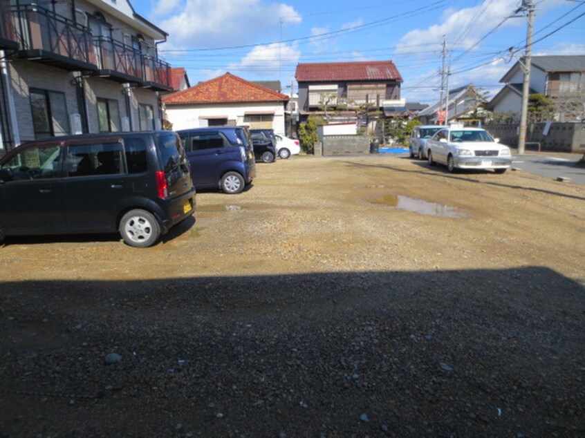 駐車場 メゾンルミエール