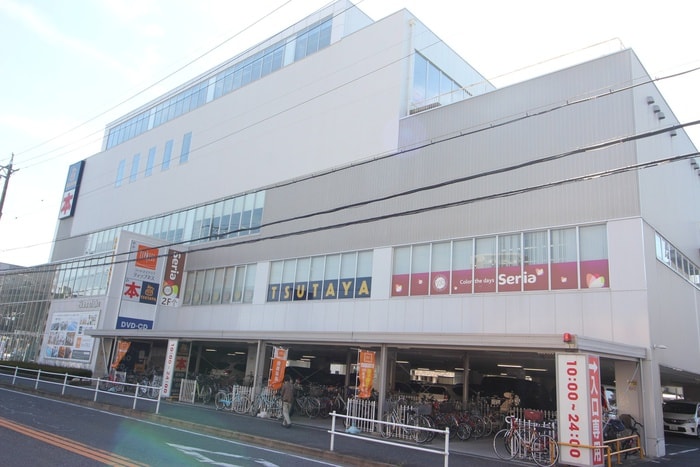 TSUTAYA瑠璃光町店(ビデオ/DVD)まで850m セイシェル