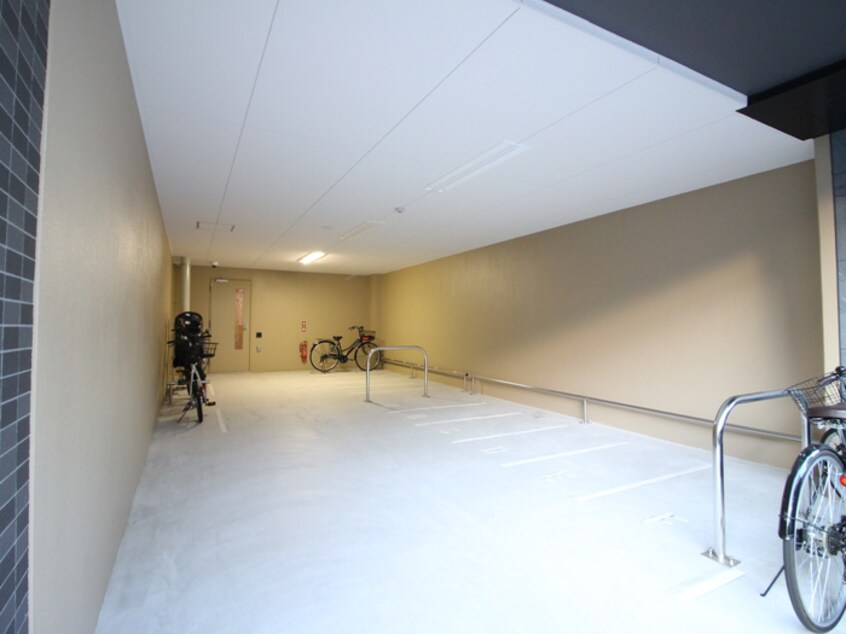 駐輪場 ﾌﾟﾚｻﾝｽﾛｼﾞｪ名古屋浅間町(1005)