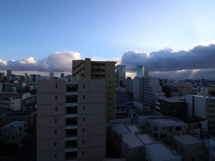 室内からの展望 ﾌﾟﾚｻﾝｽﾛｼﾞｪ名古屋浅間町(1005)