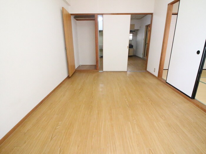 居室 丸の内カジウラマンション