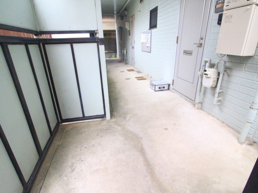 エントランス部分 サンフィールド本町