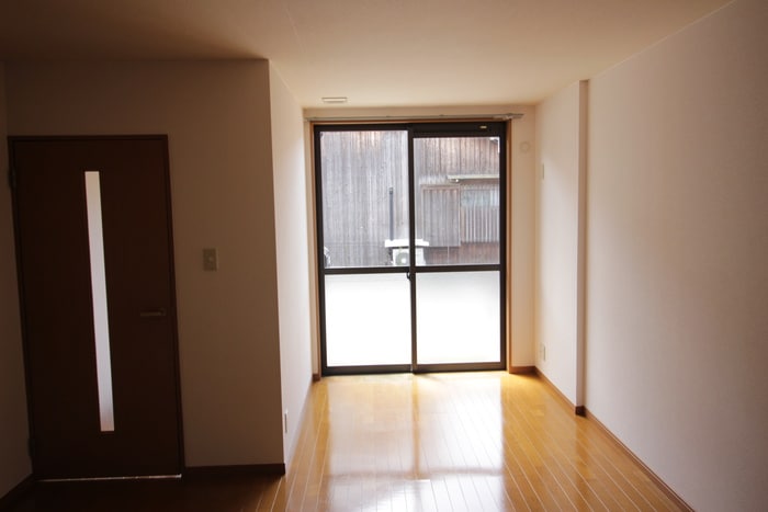 居室 アゼリア荒井