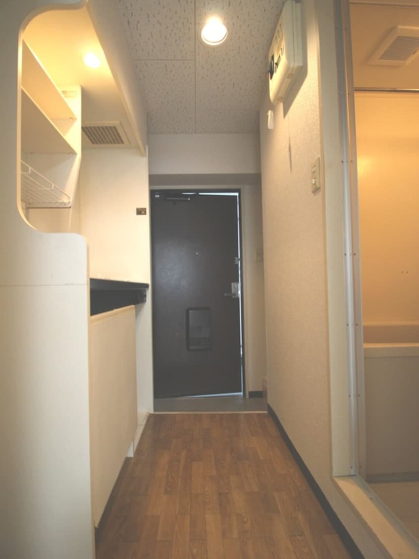 廊下 クレストナゴヤ