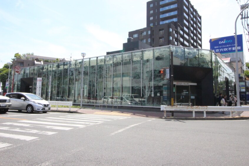 三菱東京UFJ銀行(銀行)まで1130m メゾン・ド・エティーク