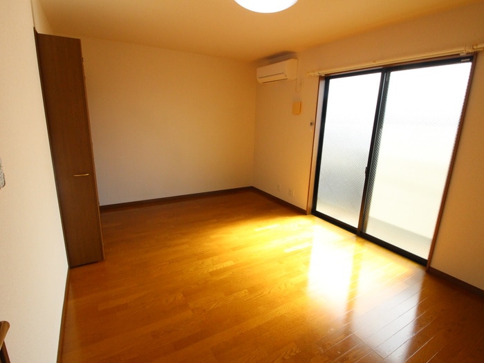 居室 アンプル－ルリ－ブル悠Ⅰ