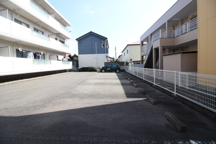 駐車場 エクセレント・ピア