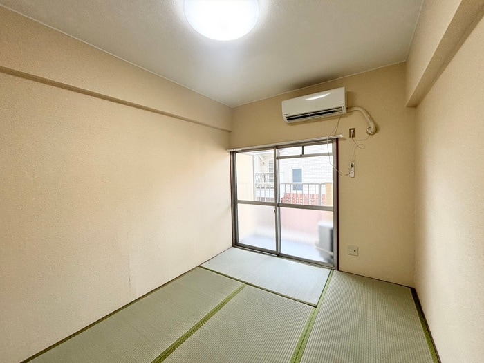 居室 ビラ三秀中山