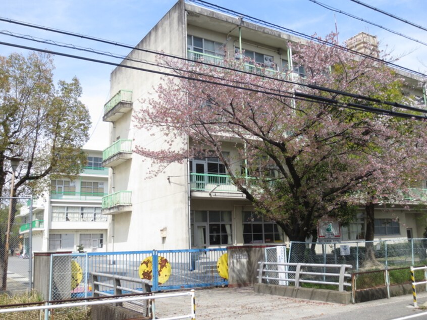 上条小学校(小学校)まで520m イヤーコート