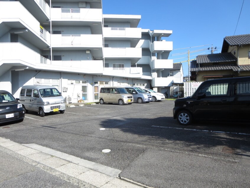 駐車場 アサヒビル