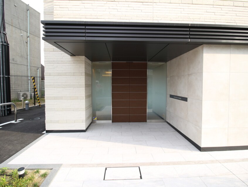 エントランス部分 ブランシエスタ金山北