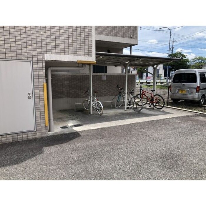 駐輪場 Deux ShellpourⅠ