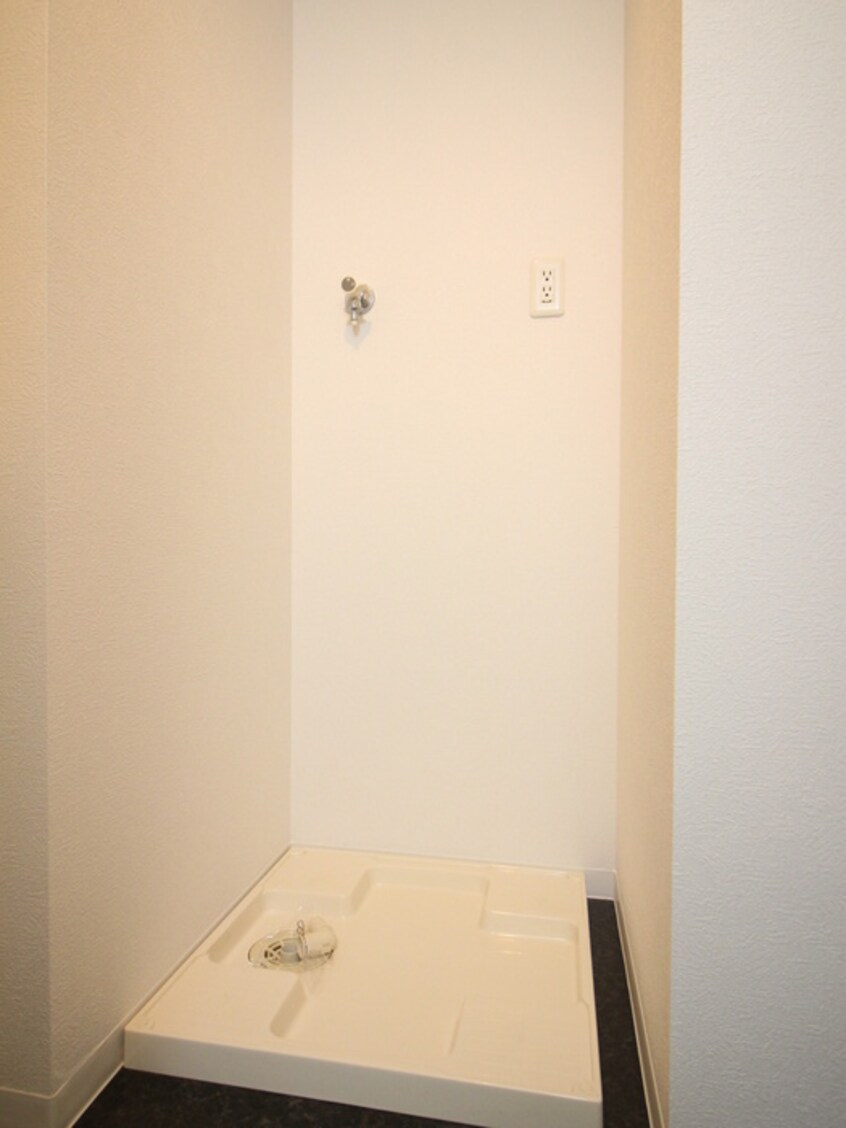 洗濯機置場 Canal East