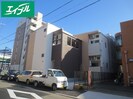 クローバーコート日比野の外観