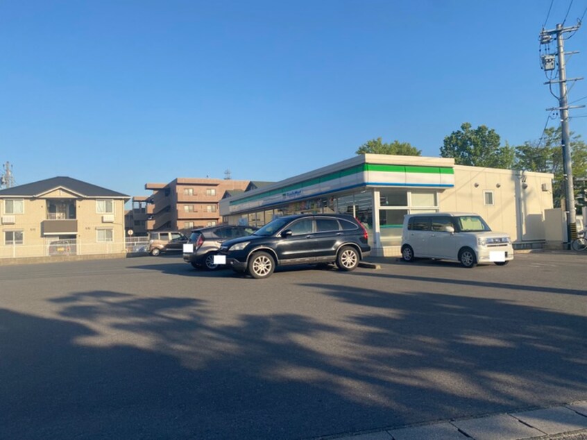 ファミリーマート知立鳥居店(コンビニ)まで341m Ｓｕｒｐｌｕｓ　Ｏｎｅ池田