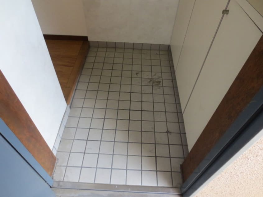 玄関 ベルビレッジ上汐田