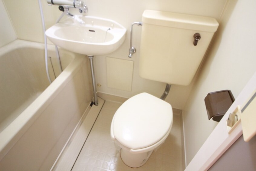 トイレ リアライズ伝馬