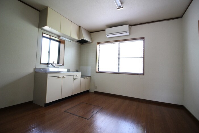 キッチン グリーンハウス　１２