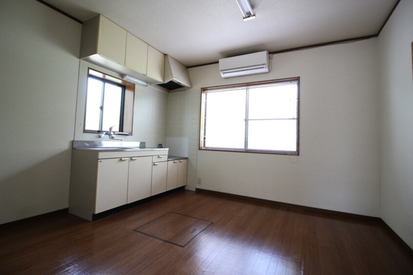 キッチン グリーンハウス　１２