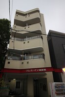 プレスイン城屋敷の外観