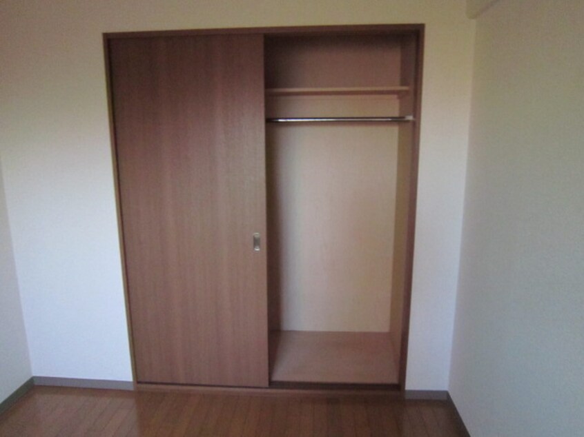 収納 レージュフェイマス