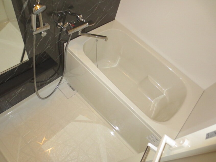 バス／シャワールーム等 Avanti