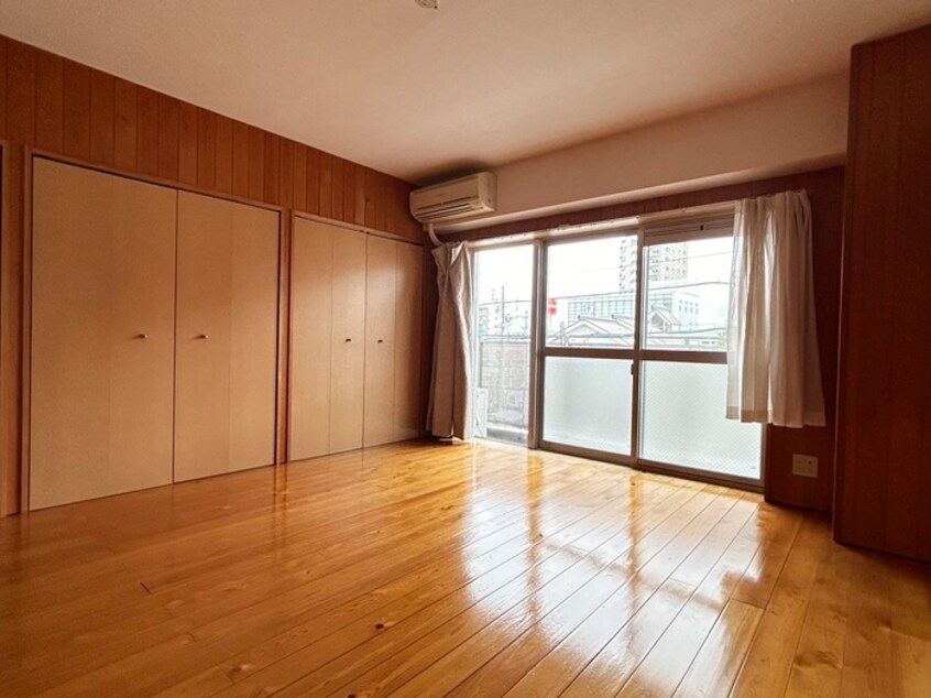 居室 アートスクエア一社