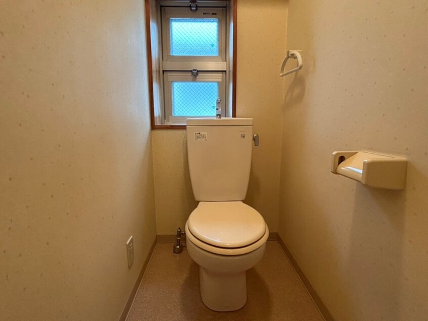 トイレ アートスクエア一社