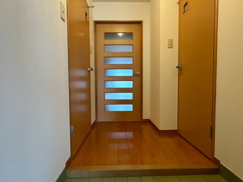 玄関 アートスクエア一社