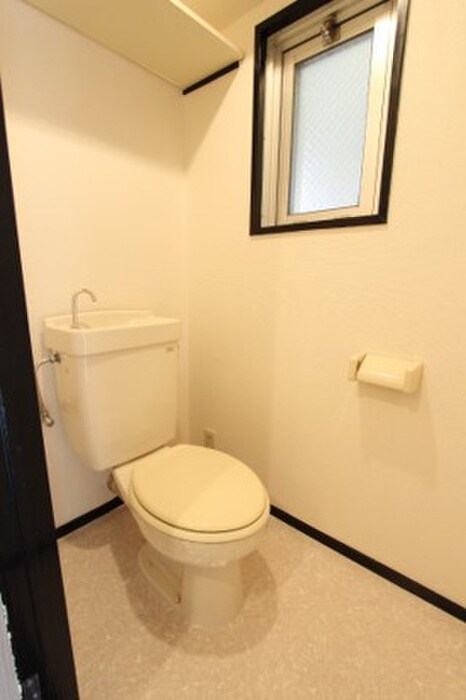 トイレ メゾン惟信