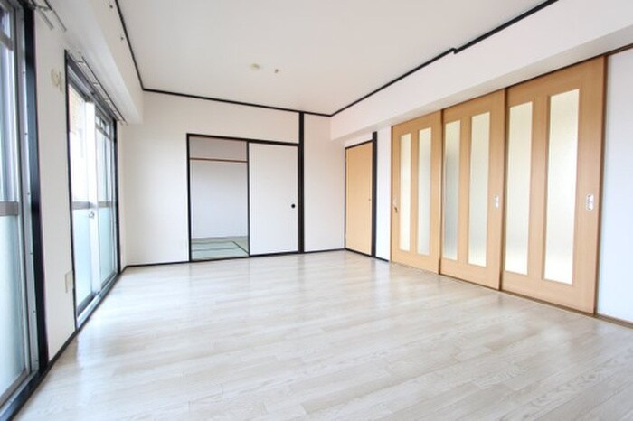 居室 メゾン惟信