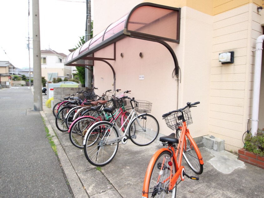 駐輪場 アールズコート喜多山