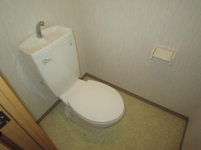 トイレ シュテルンハイム２