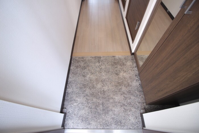 玄関 ロイヤル覚王山