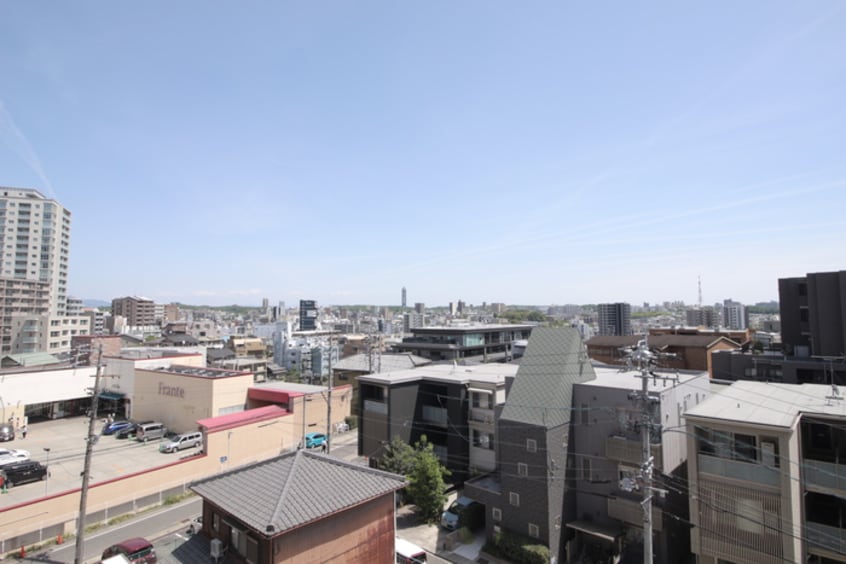 室内からの展望 ロイヤル覚王山