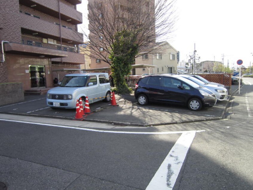 駐車場 シティ－ライフ港陽