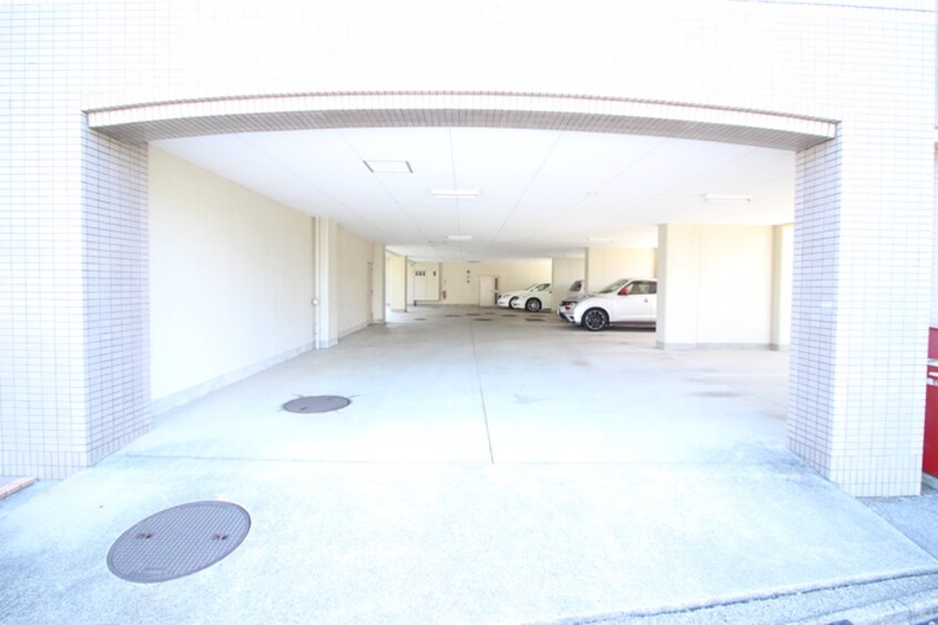 駐車場 シンビリア花咲