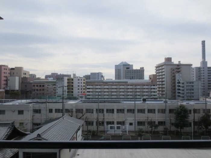 室内からの展望 ニッシンセントラルレジデンス