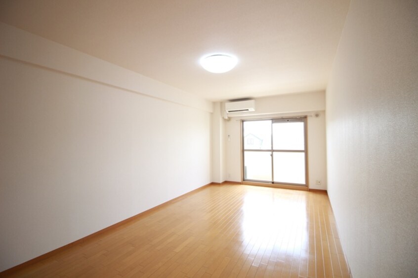 居室 グランド－ルスクエア