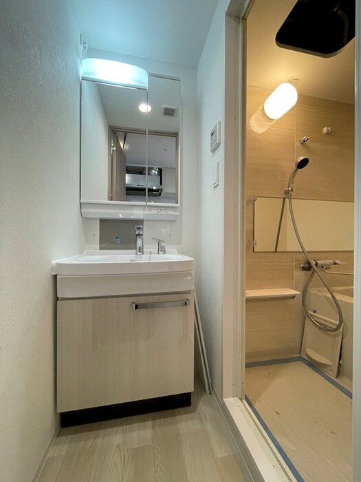 洗面 ﾌﾟﾚｻﾝｽ名古屋ﾙｰｶｽ(702)