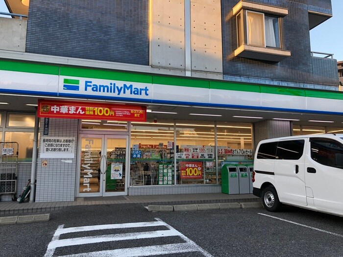 ファミリーマート今池3丁目店(コンビニ)まで230m リベルテ千種