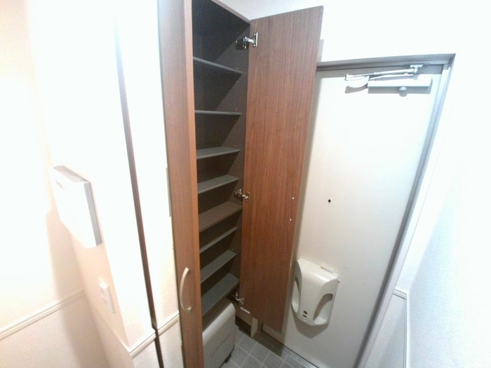 靴箱 サニープレイス十一屋D棟