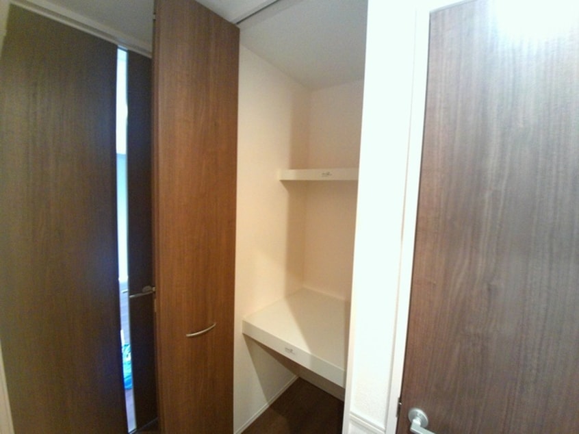 収納 サニープレイス十一屋D棟