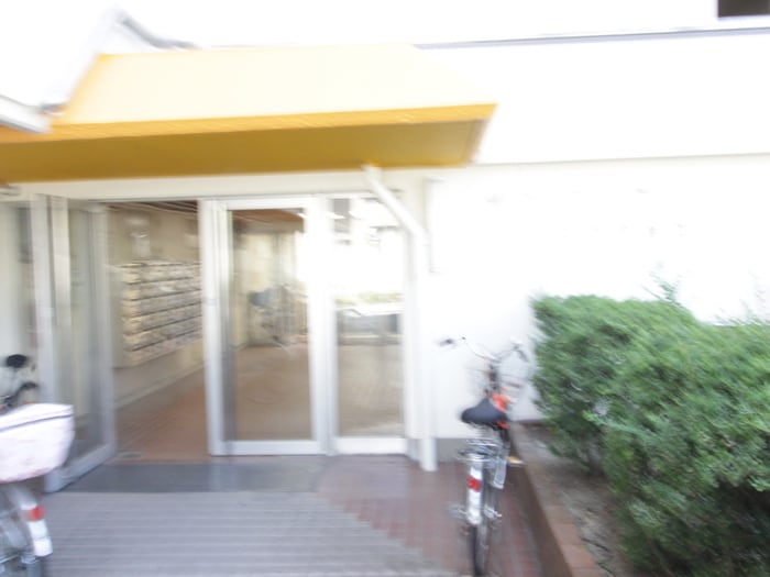 エントランス部分 サンパークマンション